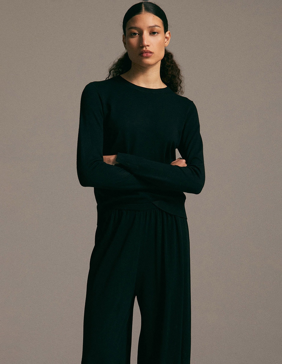 Suéter cuello redondo para mujer 4